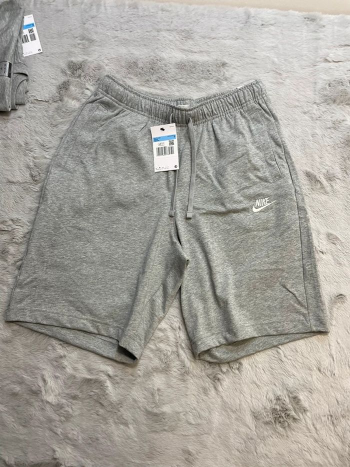 Ensemble Nike t-shirt + Short gris - Taille M - photo numéro 5