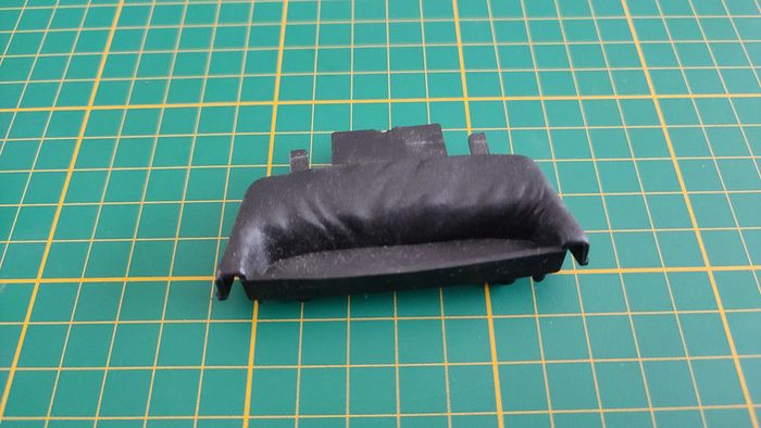 Support arrière pièce détachée miniature Maisto Porsche Boxster 1/18 1/18e 1/18ème #C01 - photo numéro 2