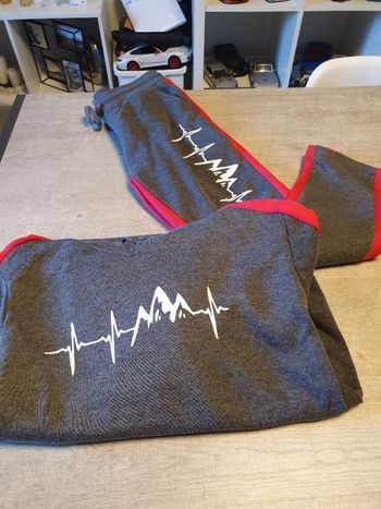 Ensemble jogging taille s