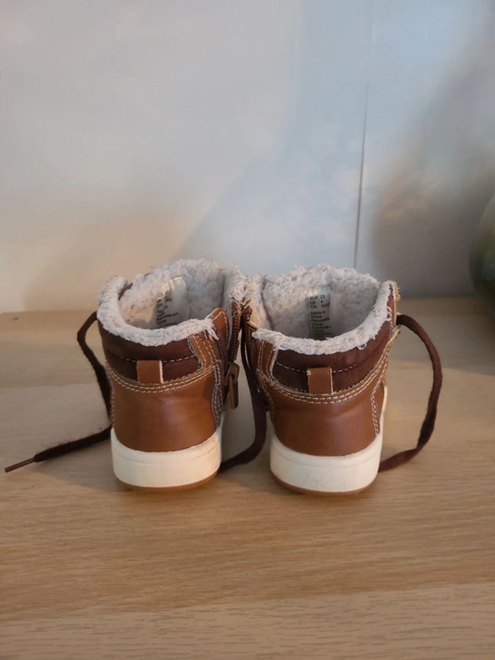 Chaussures taille 22 - photo numéro 2