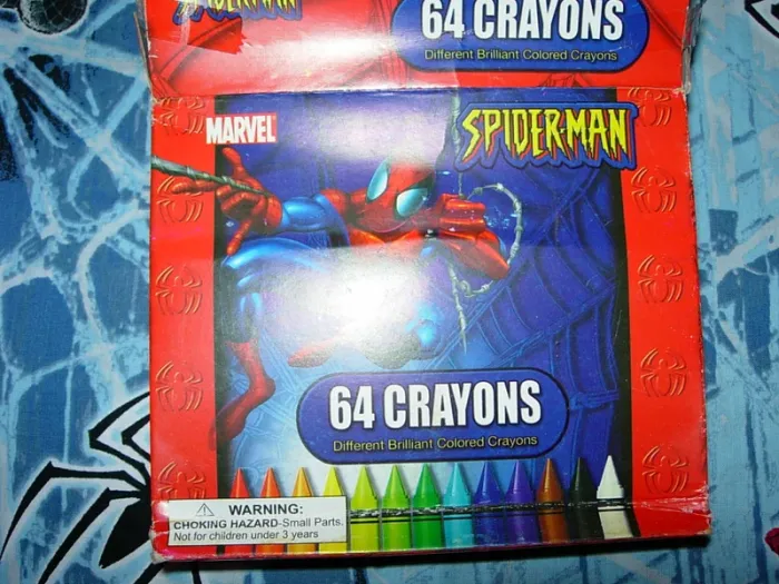 trousse boite + couleur 64 + stylo gomme etc.. Neuf Spiderman 3 - photo numéro 2