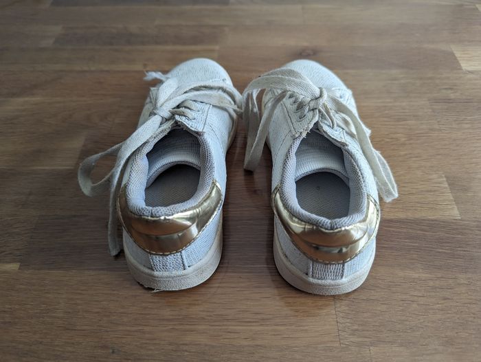 Baskets fille à lacets pointure 29 - photo numéro 8