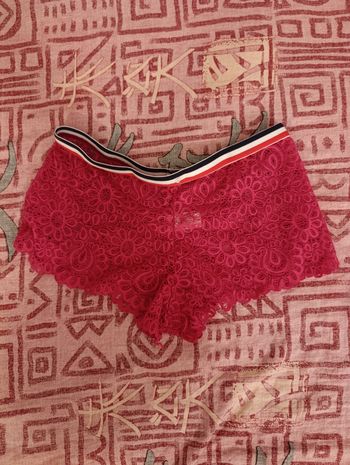 Culotte short rose a dentelle