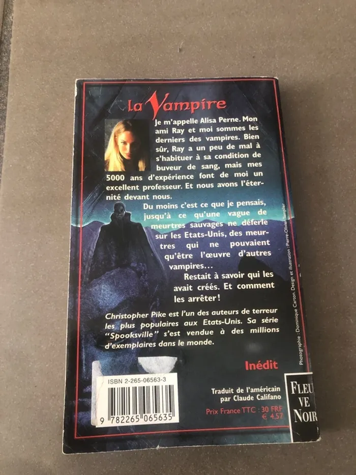 Livre la vampire 📕 - photo numéro 3
