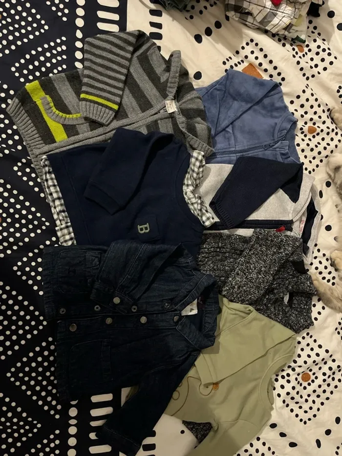 Lot de 7 pull gilet 12 mois