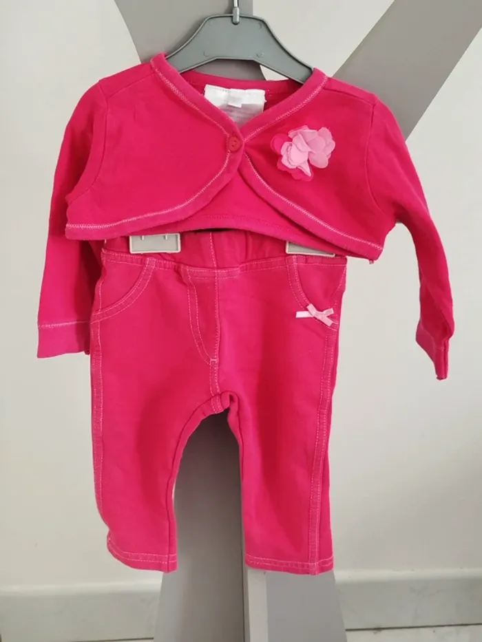Ensemble jegging boléro fuschia Zeeman taille 6 mois - photo numéro 3