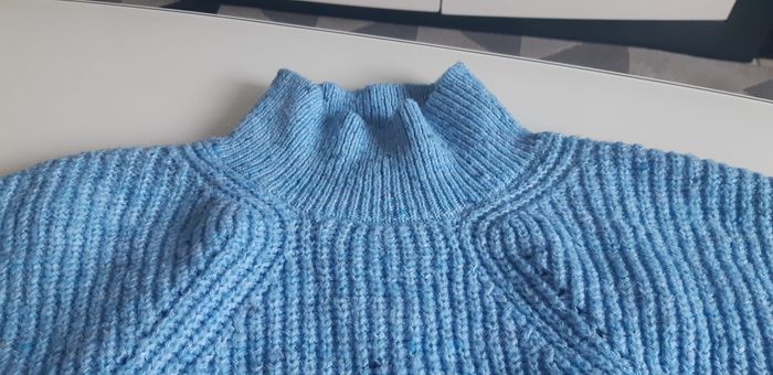 Pull court taille XS - photo numéro 3