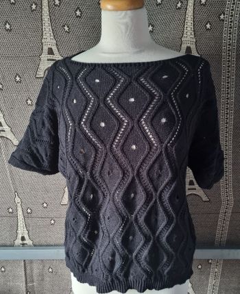 Pull ajouré manches courtes taille M