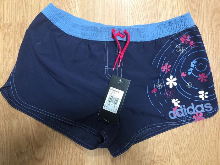 Short de plage Adidas 16 Ans Neuf