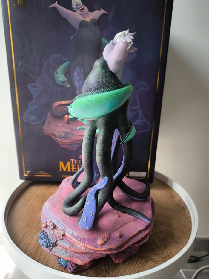 Figurine lumineuse de collection Ursula la petite sirène neuve - photo numéro 4