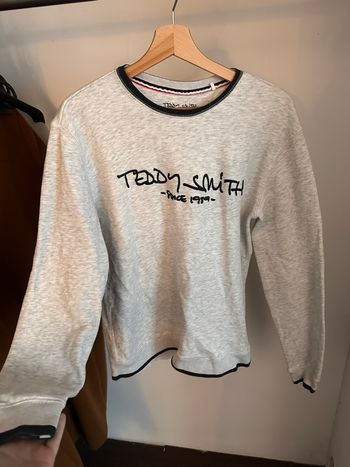 Sweat shirt