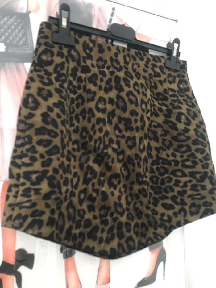 Mini jupe Zara léopard XS - photo numéro 2