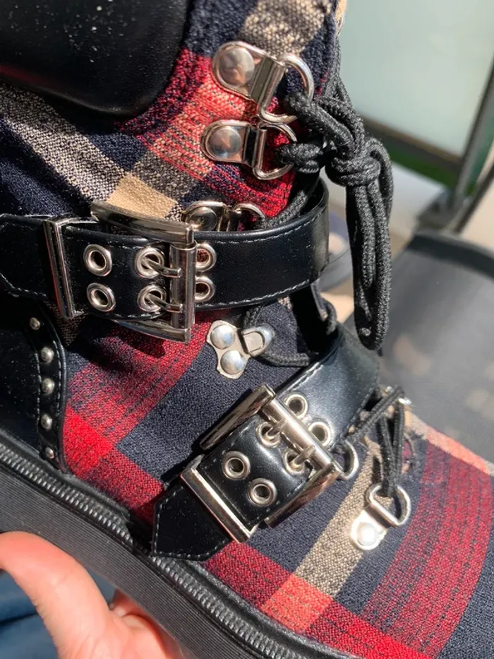 Boots tartan comme neuves taille 37 - photo numéro 3