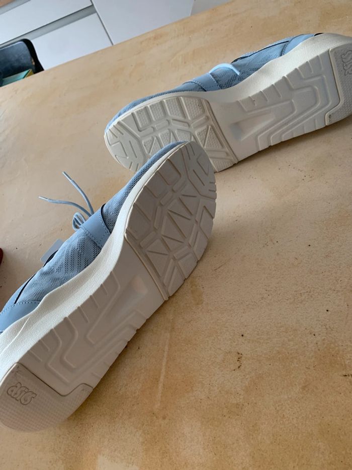 Baskets asics neuves bleu ciel course sport - photo numéro 7