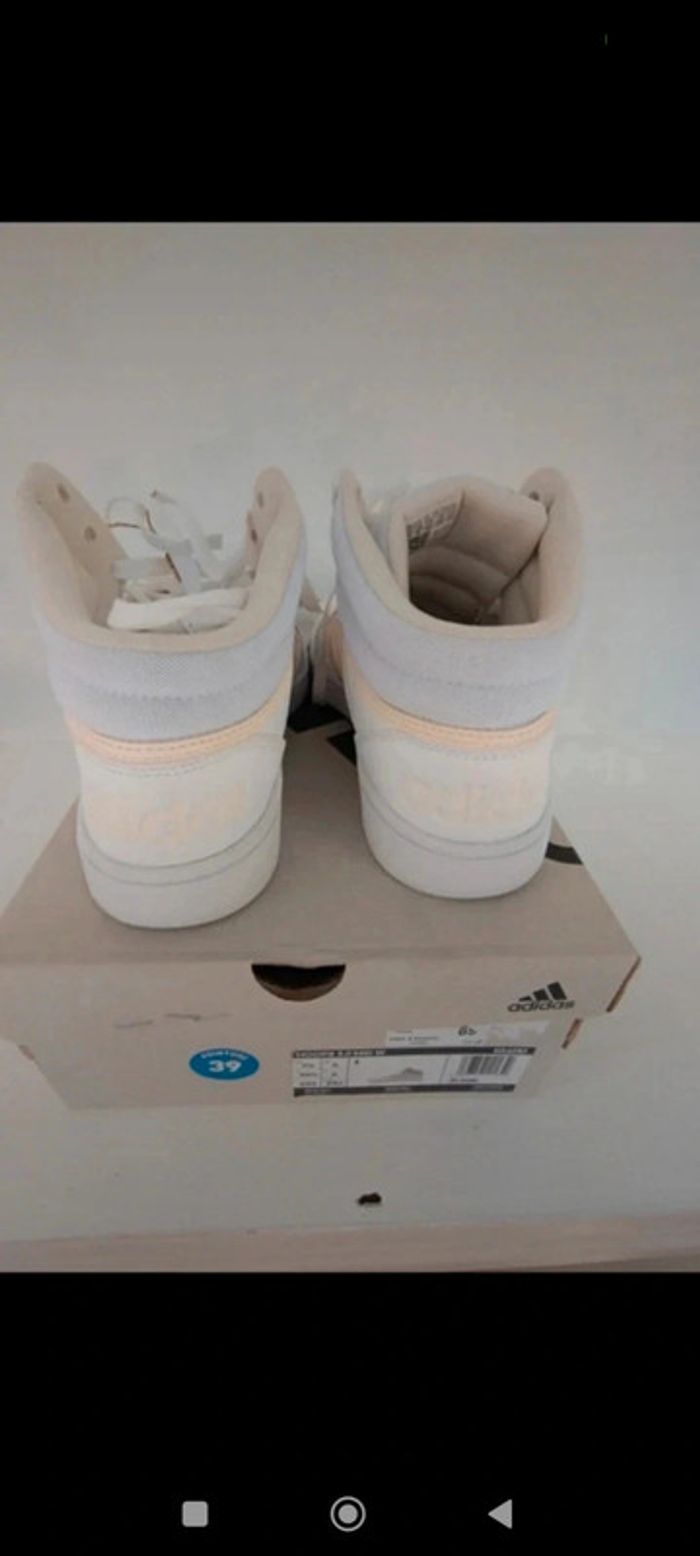 Baskets adidas neuves 39 1/3 - photo numéro 5