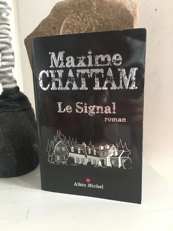 Livre Le Signal de Maxime Chattam Broché