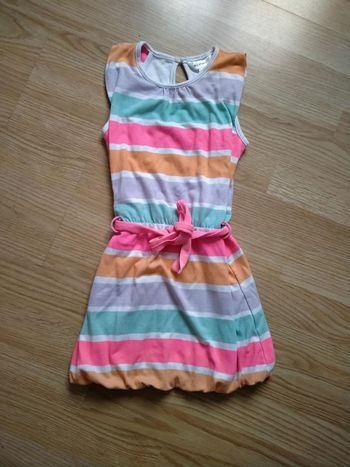Robe a bretelles. Multicolore. Kidkanai.
Taille 4 ans