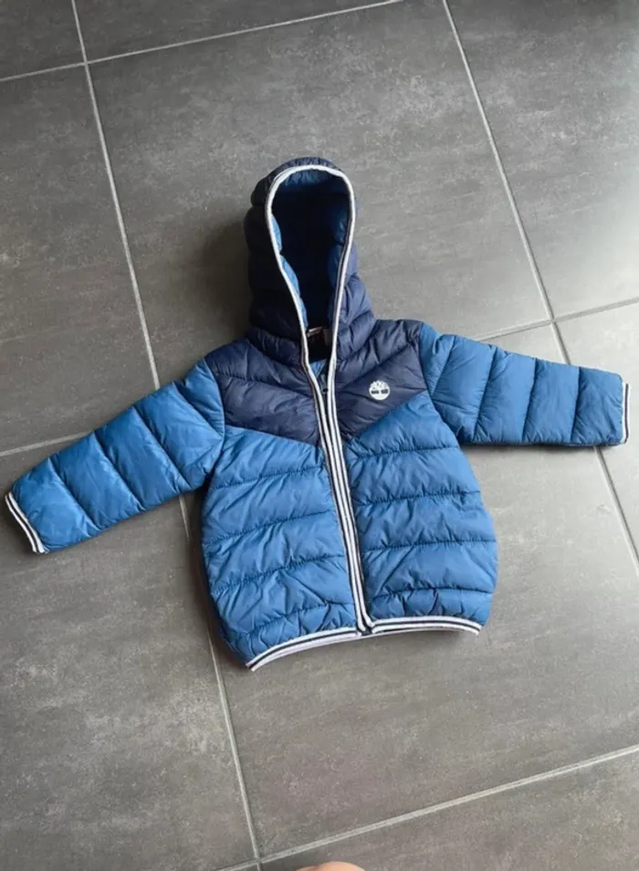Doudoune légère Timberland 12 mois en très bon état