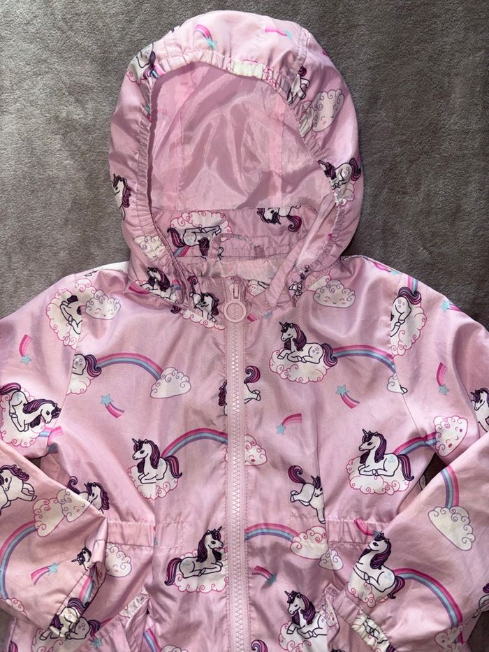 Imperméable rose licorne 🌈 – enfant taille 3 ans en très bon état - photo numéro 4