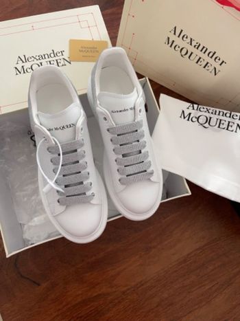 Baskets neuf haute qualité P.38