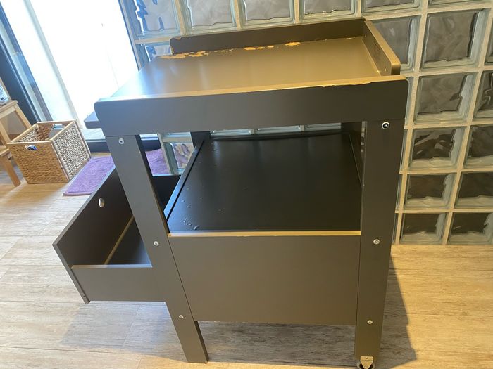 Table à langer. - photo numéro 2