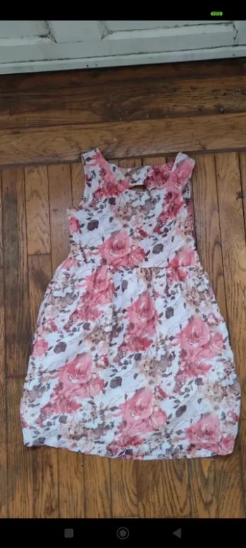 Robe élégante 6-7 ans 122cm