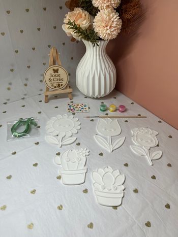 Kit créatif enfant – suspensions fleurs à décorer (activité manuelle dès 3 ans)