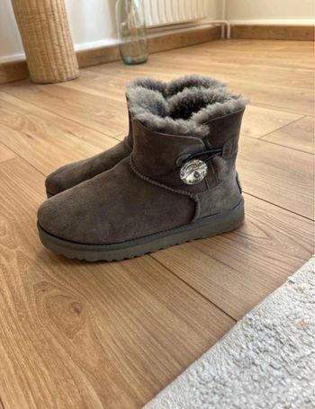 UGG mini Bailey Button Swarovski