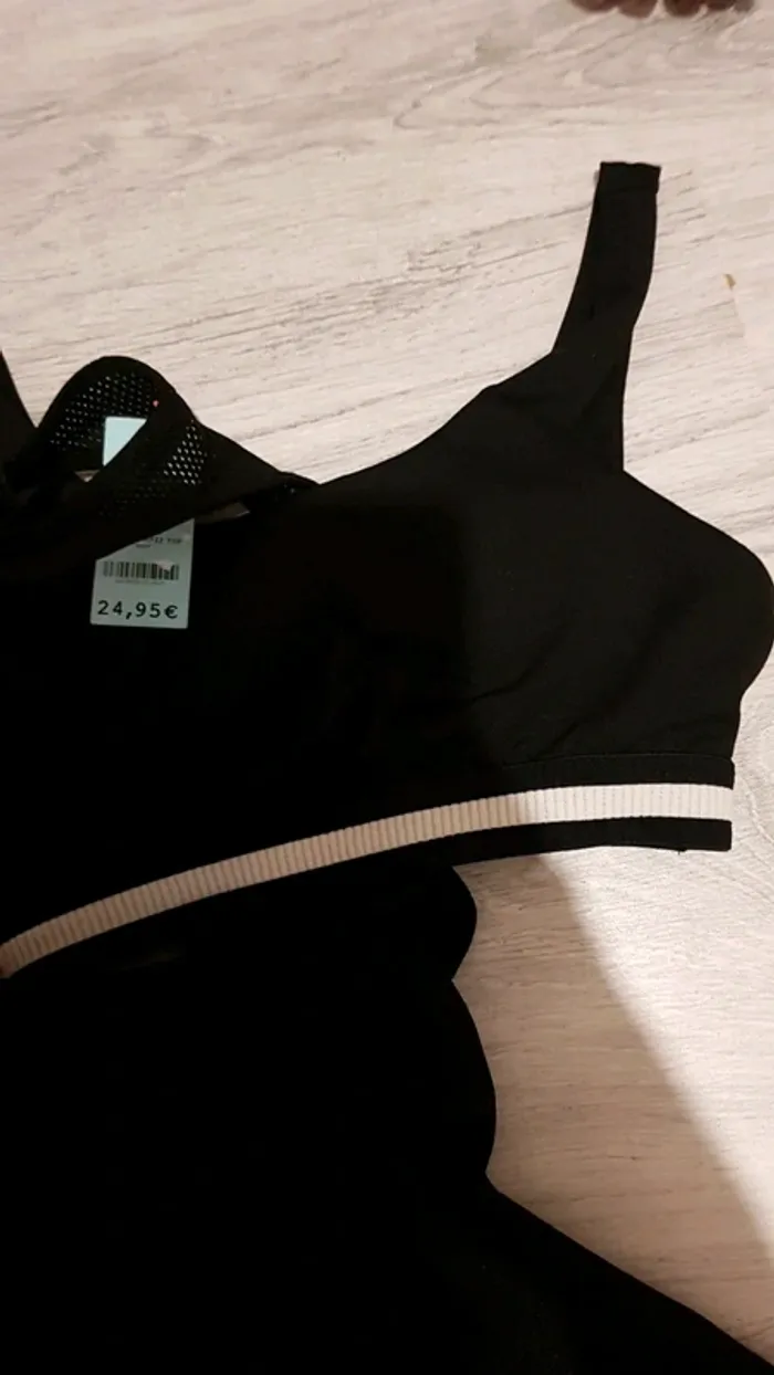 Brassière undiz avec son maillot - photo numéro 3