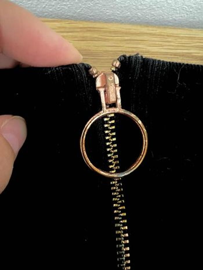 Top épaule dénudée Guess - photo numéro 3