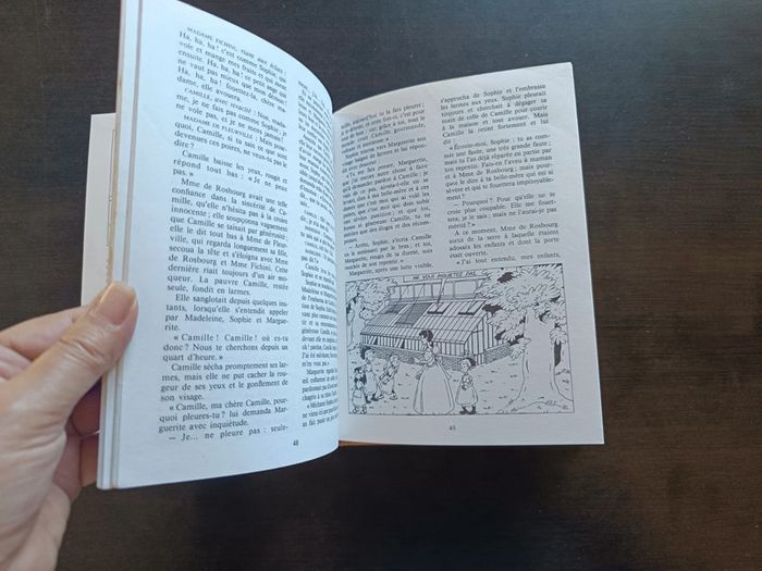 Livre LES PETITES FILLES MODELES - photo numéro 5