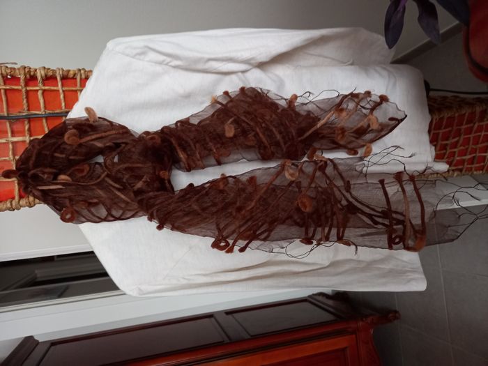 Etole/foulard Marron foncé - photo numéro 2