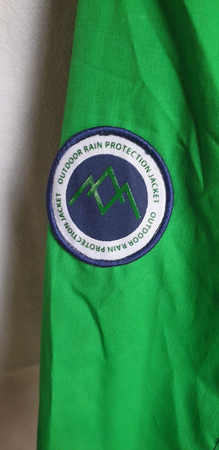 Veste imperméable - photo numéro 4