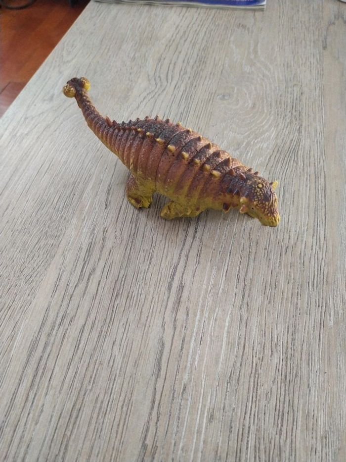 Figurines dinosaure - photo numéro 2