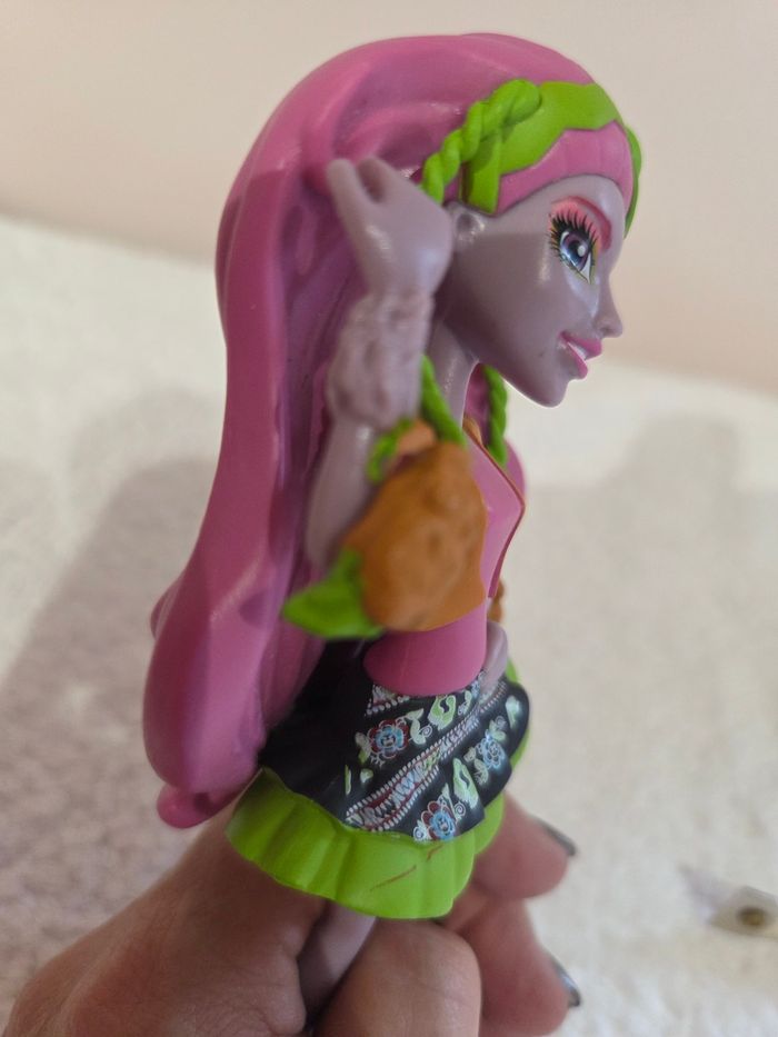Figurine Monster High Collection #40 Marisol Coxi - photo numéro 4