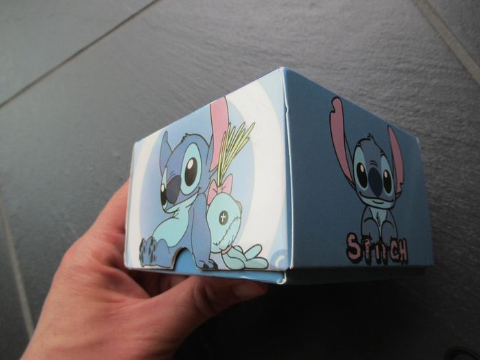 Montre Stitch neuve dans sa boîte - photo numéro 4