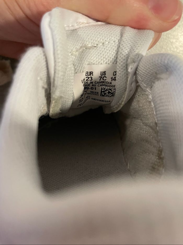 Tennis taille 23 - photo numéro 8