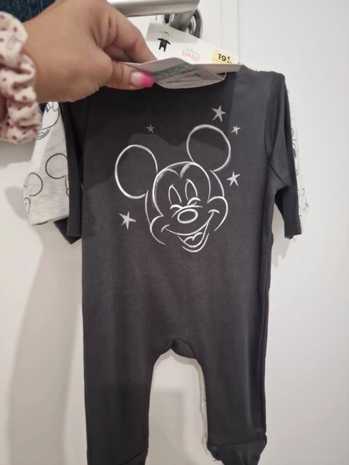 Lot de 2 pyjamas disney NEUFS - photo numéro 2