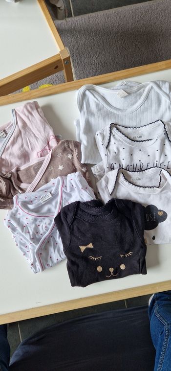 Lot de 7 bodies 3 mois ML