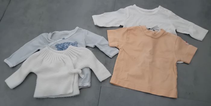Lot Vêtements en taille 0 et 1 mois - photo numéro 6