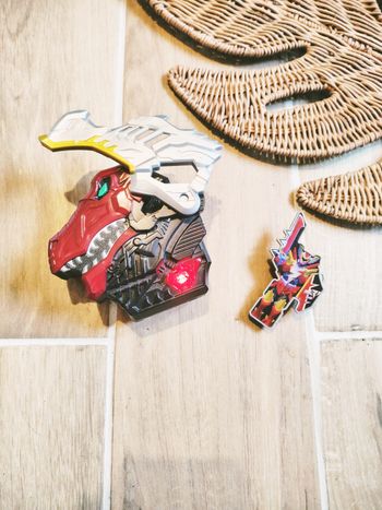 🙅Power rangers Dino fury - Bracelet morpher son et lumiere avec clé Dino Knight -marque Hasbro