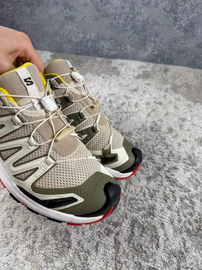 Salomon XA Pro 3D V9 - Beige & Multicolor - Blue & Yellow & Red - photo numéro 14