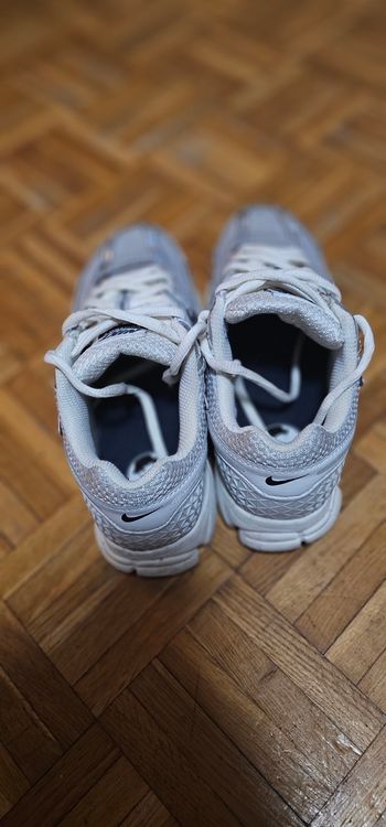 Basket voteront gris argent