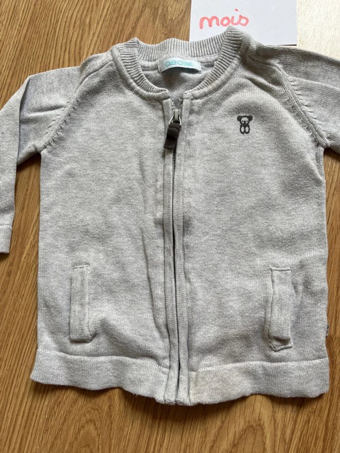 Gilet zippé Obaïbi 6 mois TBE - photo numéro 2