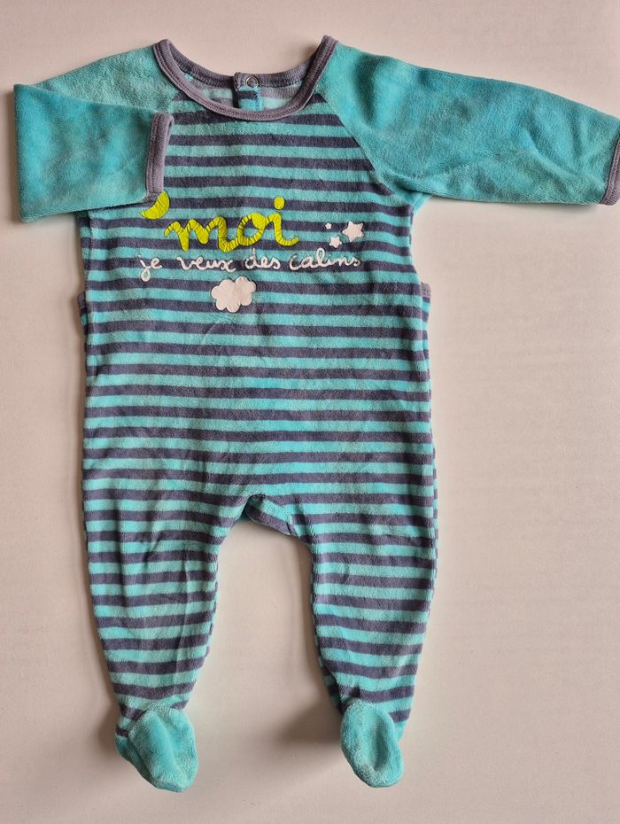 Lot pyjamas grenouillères & gilet chaud – 3 mois fille - photo numéro 3