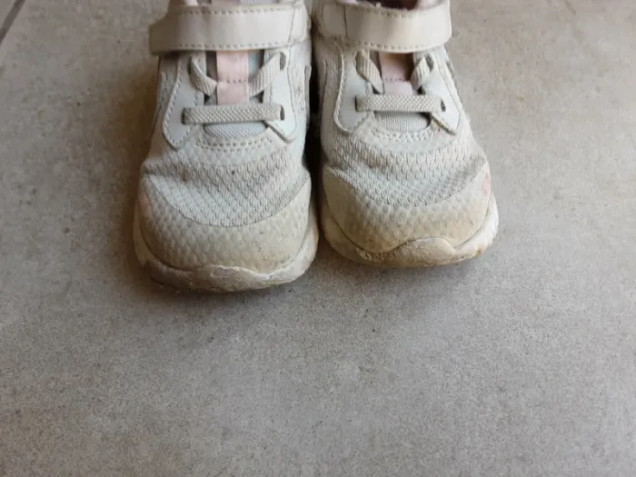 Basket nike blanc P. 25 - photo numéro 5