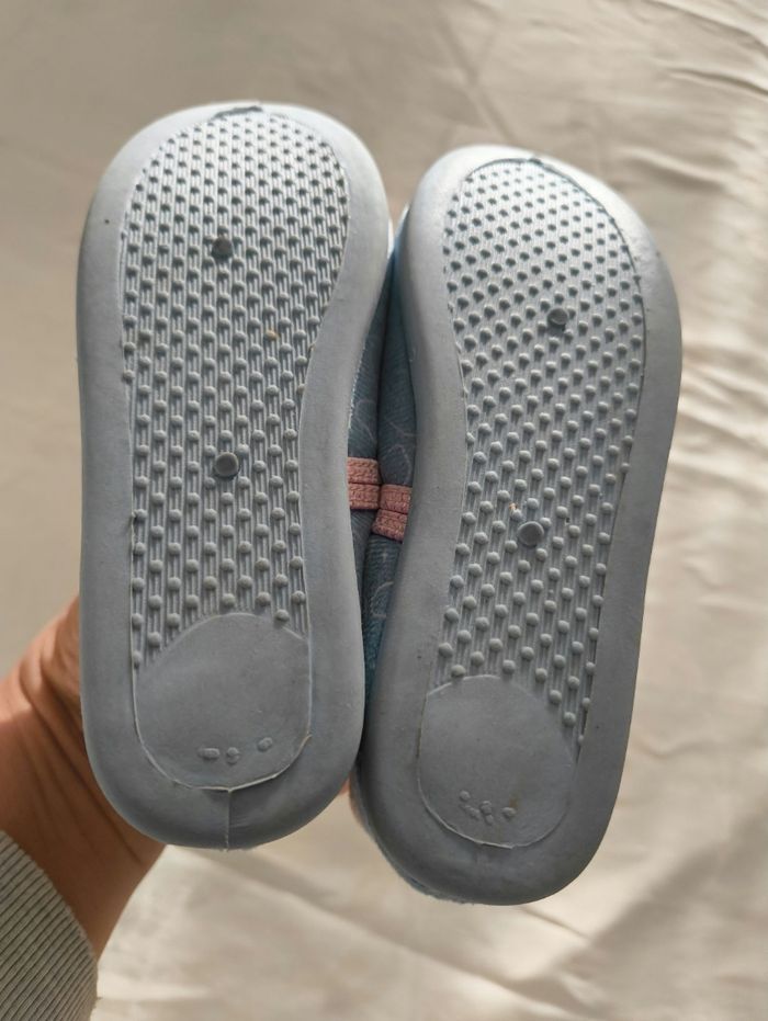 Chausson stitch fille pointure 27 - photo numéro 3