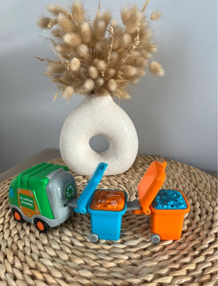 Joël le camion poubelle - photo numéro 2