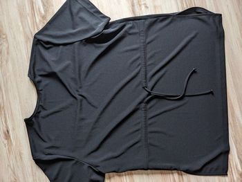 t-shirt noir