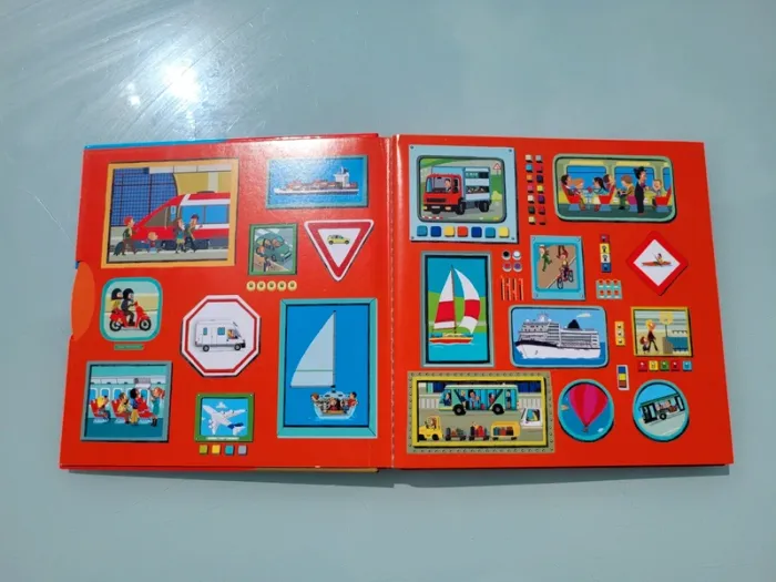 Livre animé de flaps, tirettes.. Kididoc 🚢 Les Transports 🛩 - photo numéro 3